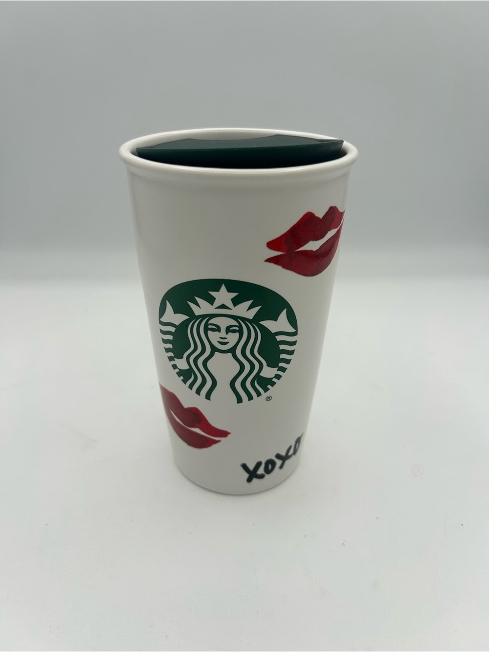 Starbucks 2015 XOXO Lips Ceramic Tumbler 12oz